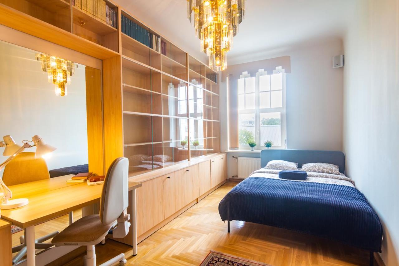 Classic Style Apartment In The Center Of Riga Kültér fotó